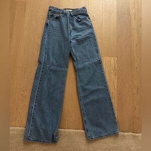 Levi’s Classic Blue Women's Jeans